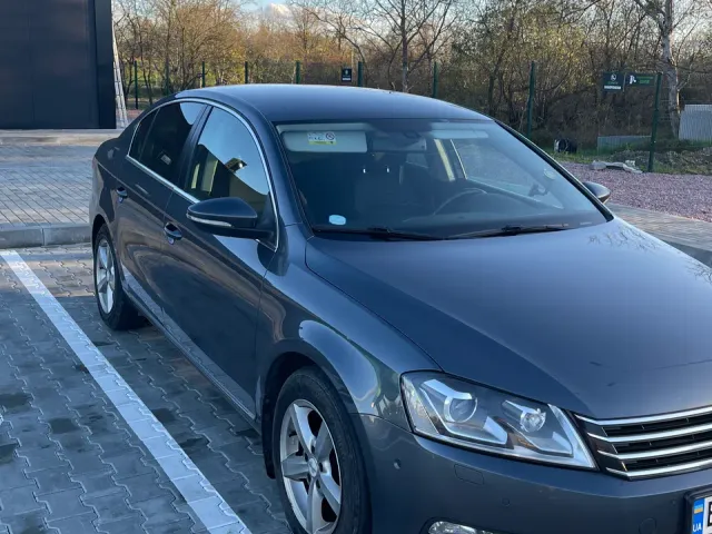 Volkswagen Passat - фото 5