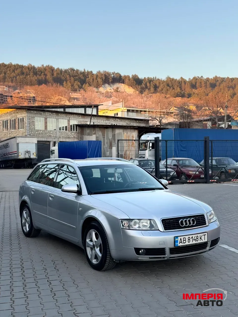 Audi A4 - фото 3