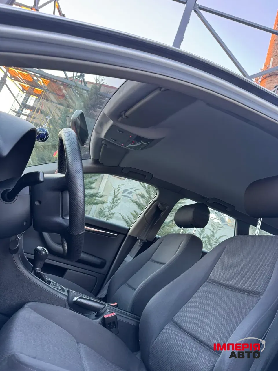 Audi A4 - фото 10