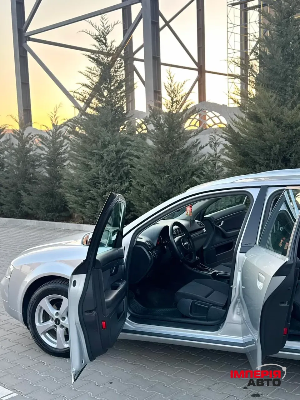 Audi A4 - фото 6