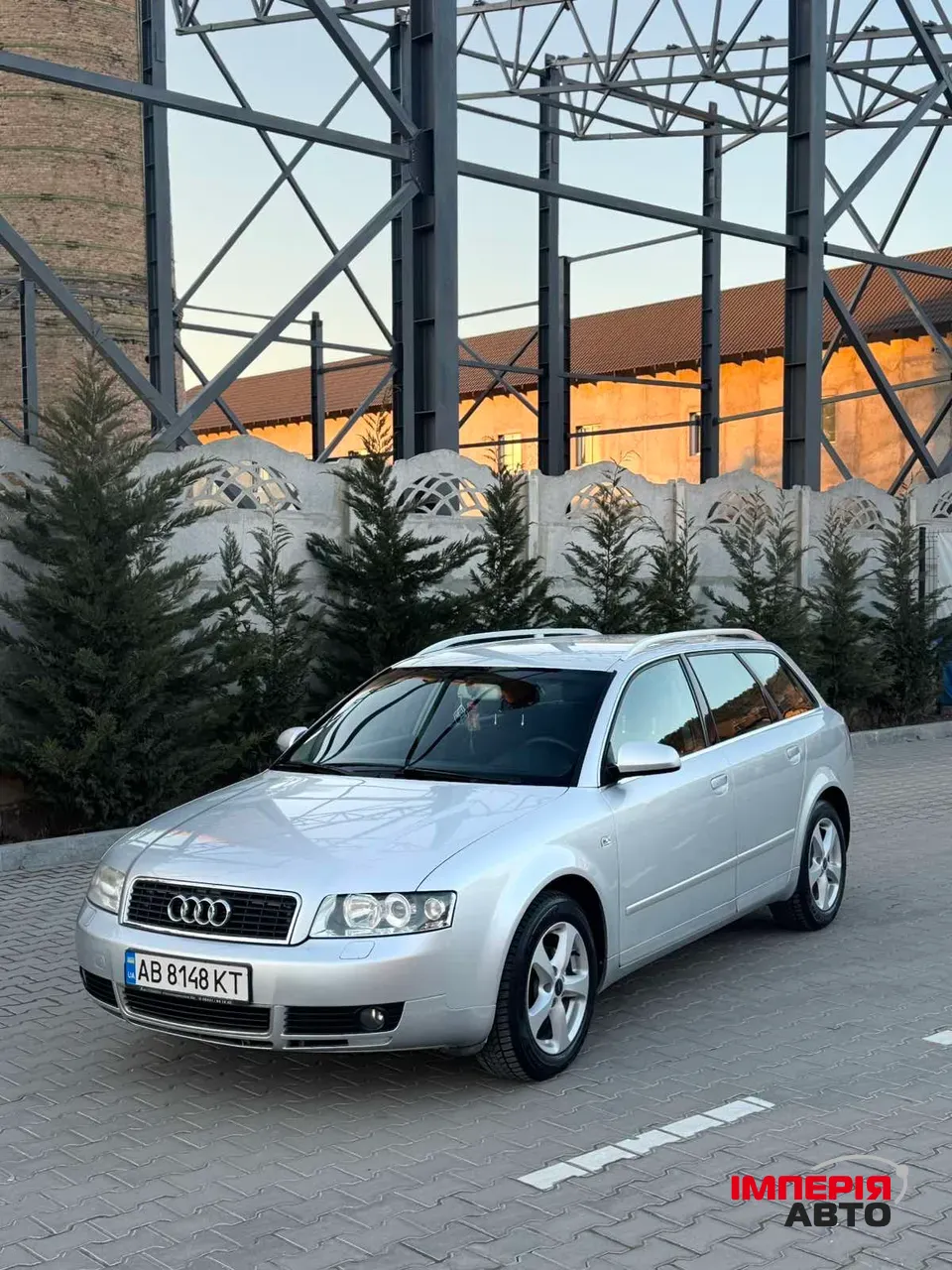Audi A4 - фото 1