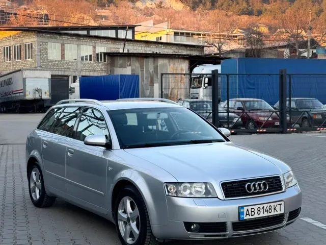 Audi A4 - фото 3