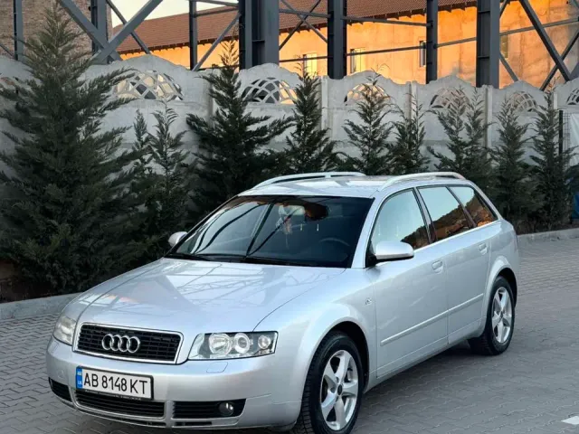 Audi A4 - фото 1
