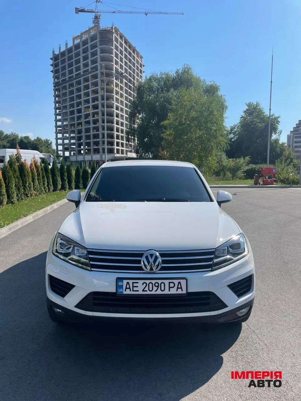 Volkswagen Touareg - фото 6