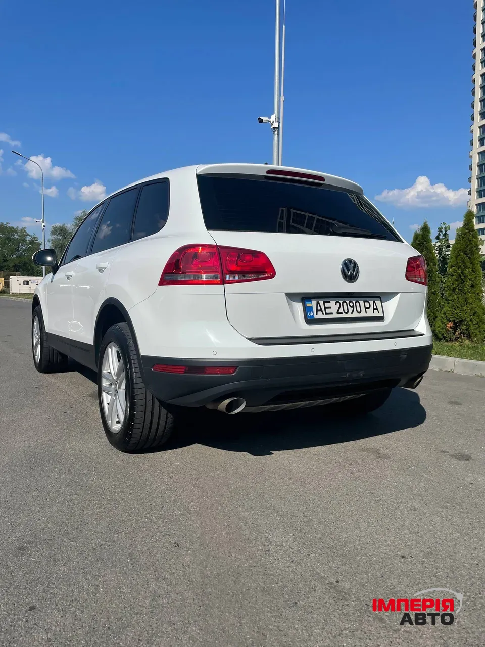 Volkswagen Touareg - фото 2
