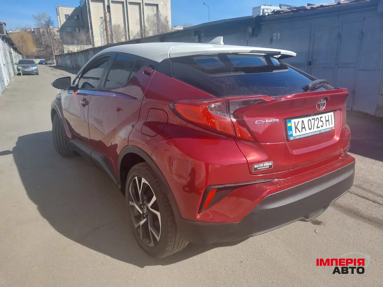 Toyota C-HR - фото 1