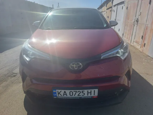 Toyota C-HR - фото 5