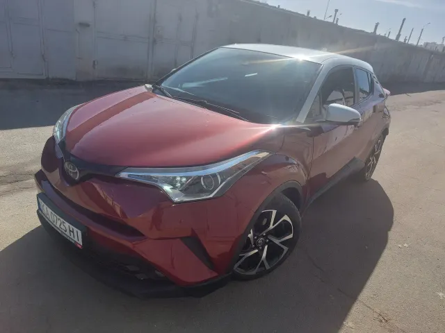 Toyota C-HR - фото 4