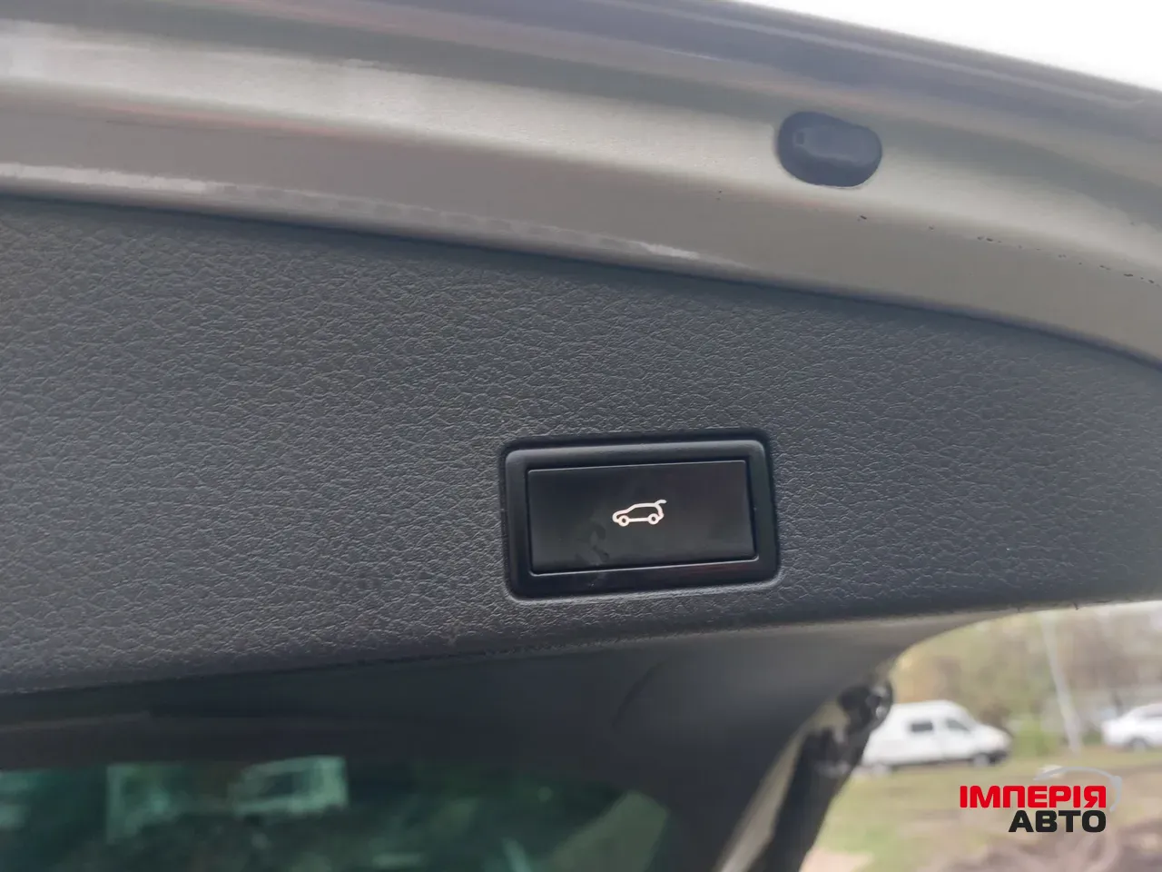 Volkswagen Touareg - фото 26