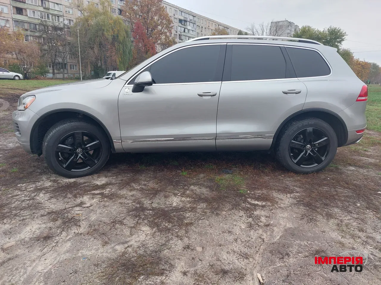 Volkswagen Touareg - фото 4