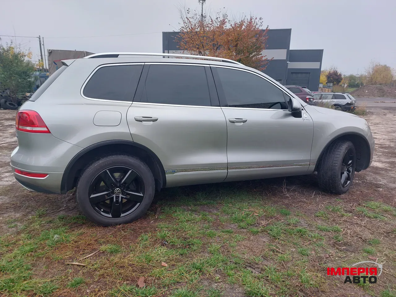 Volkswagen Touareg - фото 10