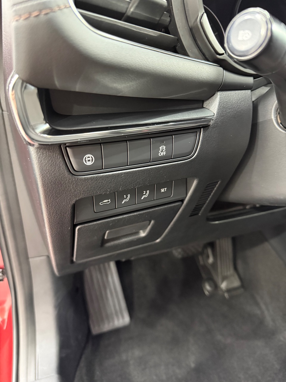 Mazda 3 - фото 14