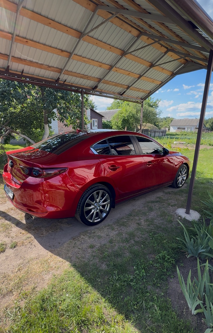 Mazda 3 - фото 2