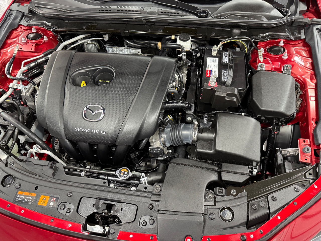 Mazda 3 - фото 12