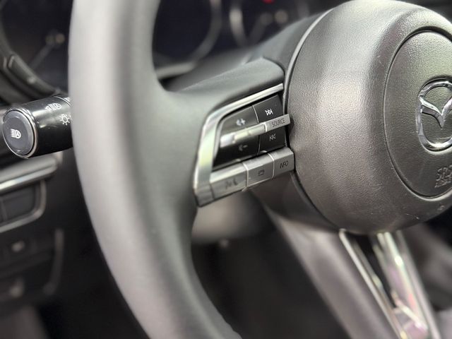 Mazda 3 - фото 3