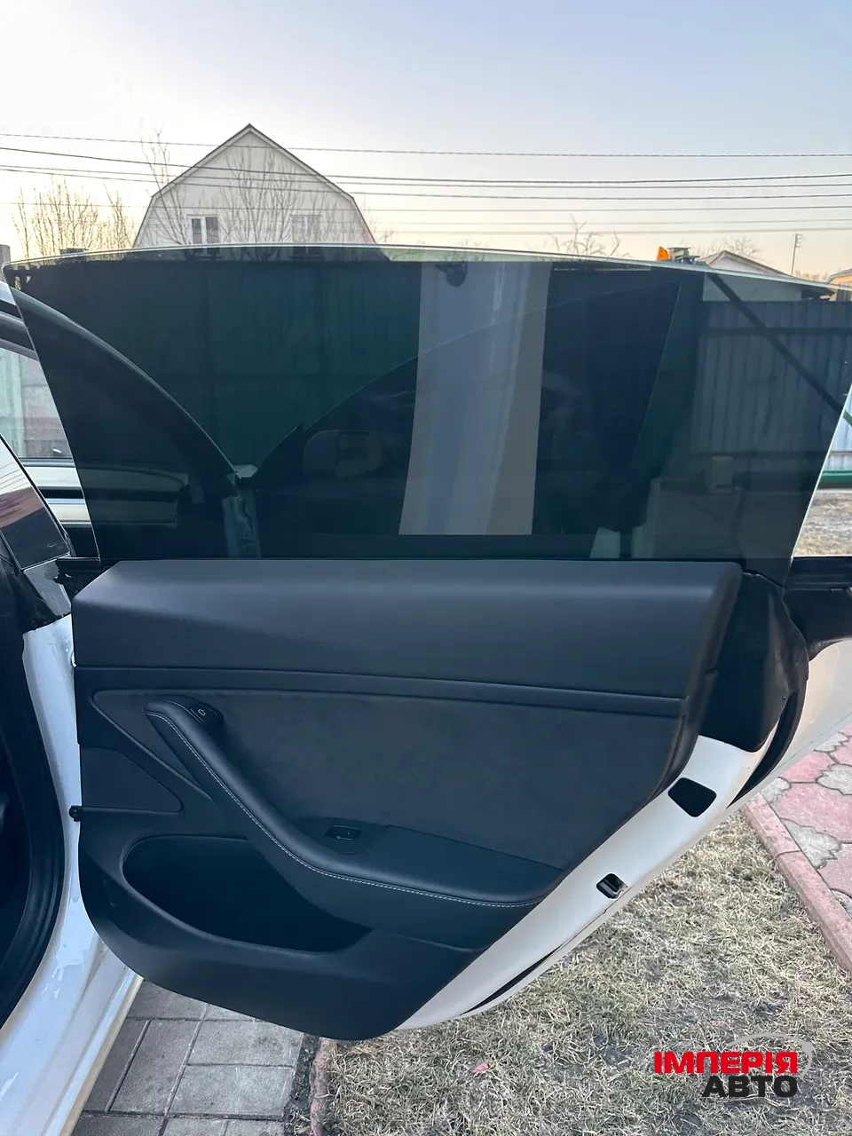 Tesla Model 3 - фото 7