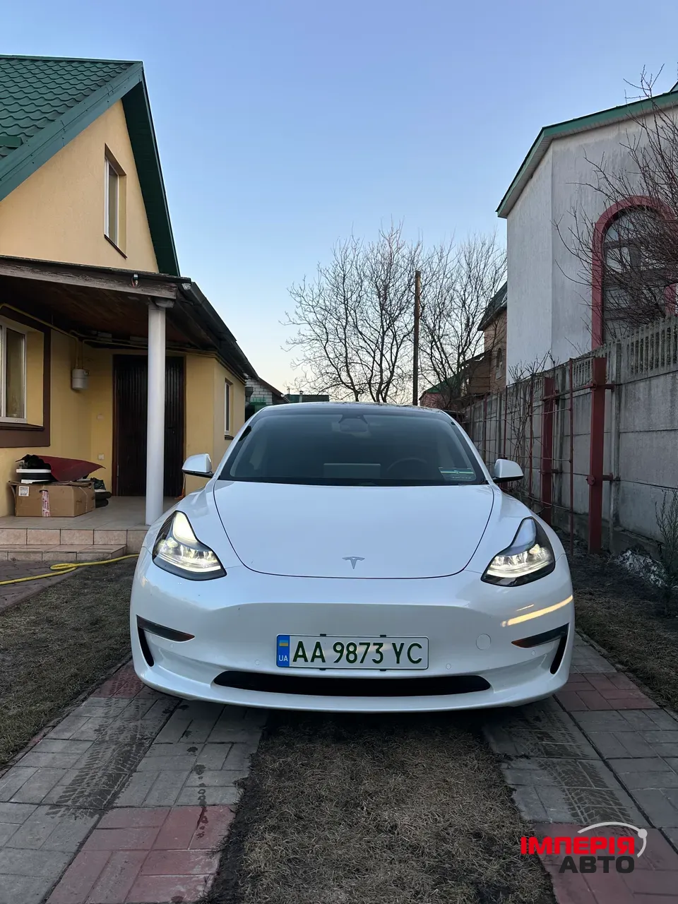 Tesla Model 3 - фото 2