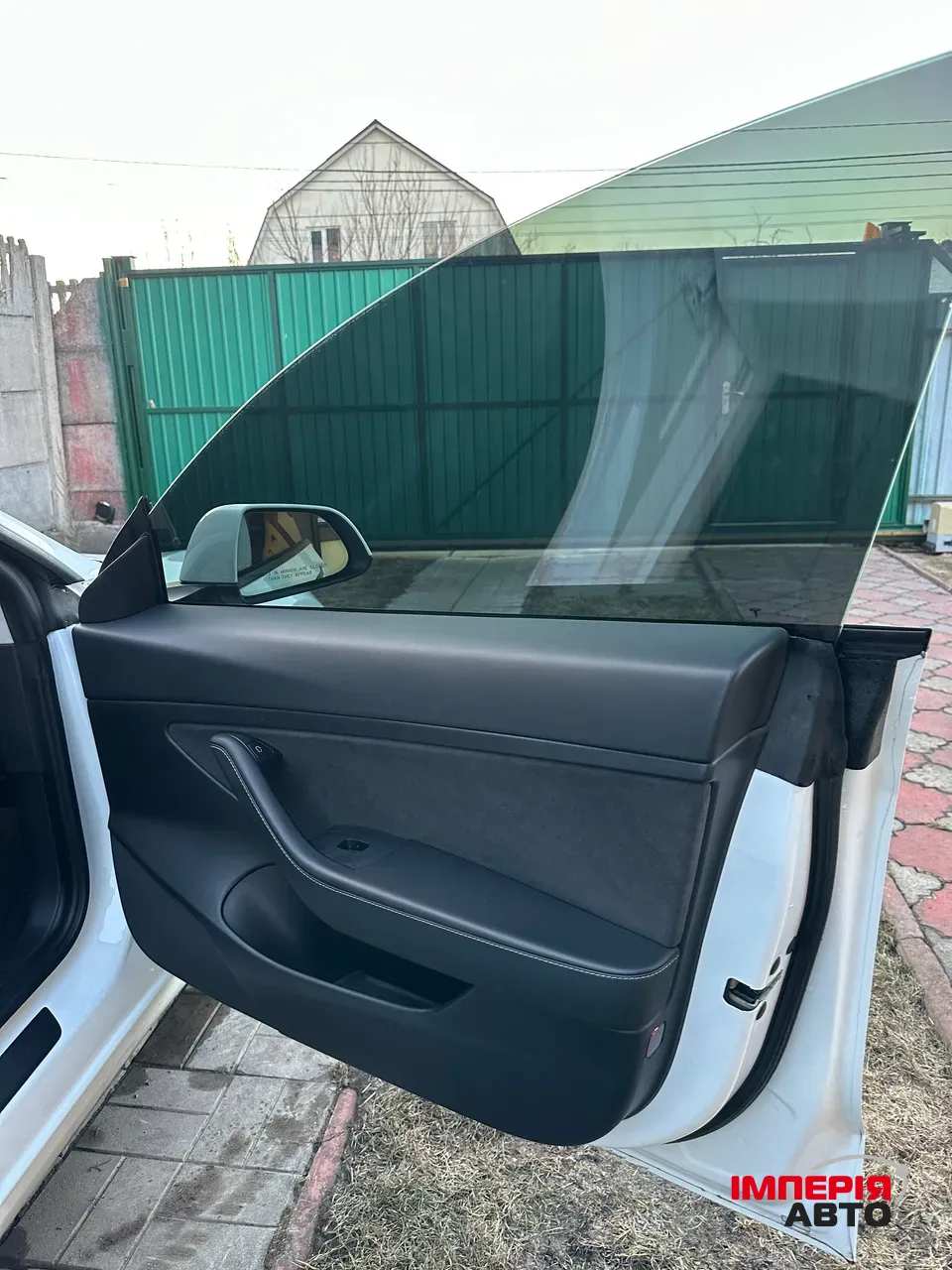 Tesla Model 3 - фото 10