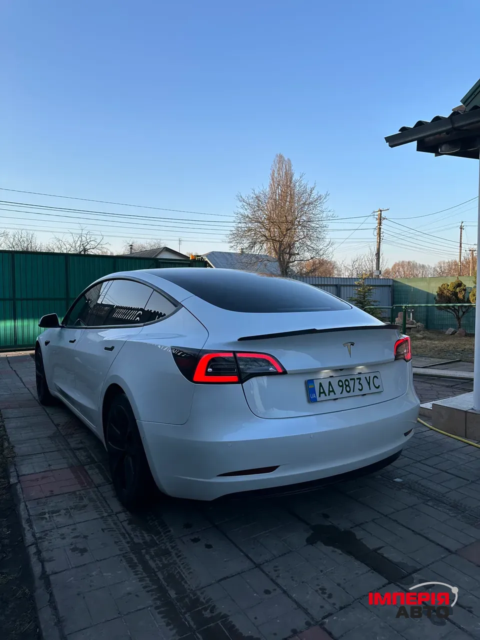 Tesla Model 3 - фото 4