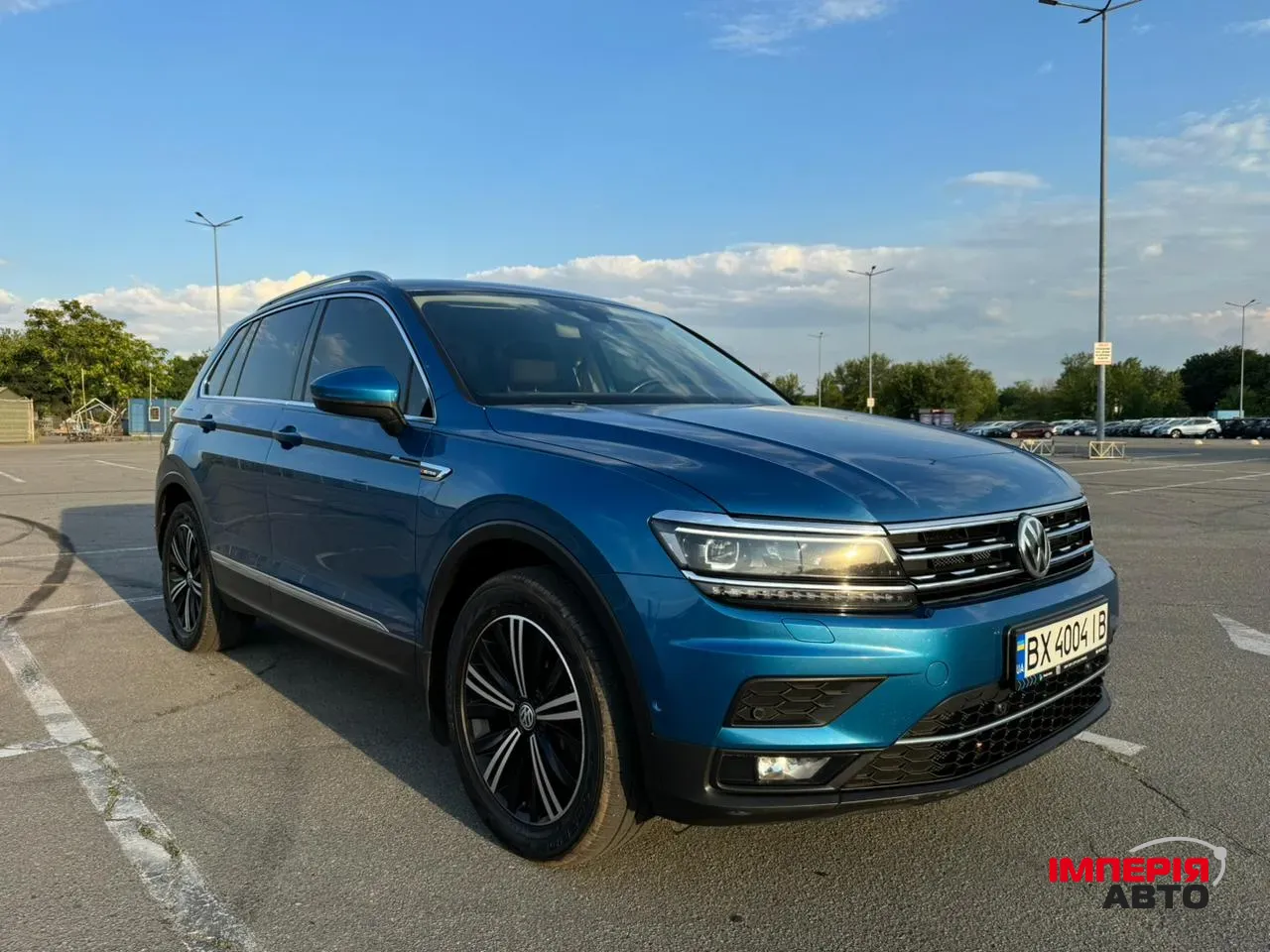 Volkswagen Tiguan - фото 2