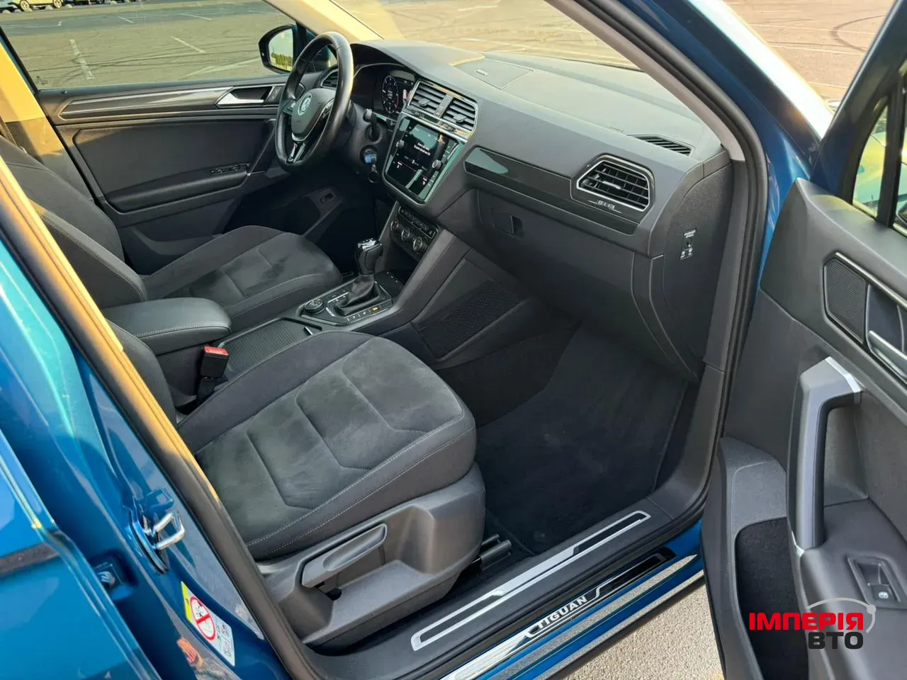 Volkswagen Tiguan - фото 8