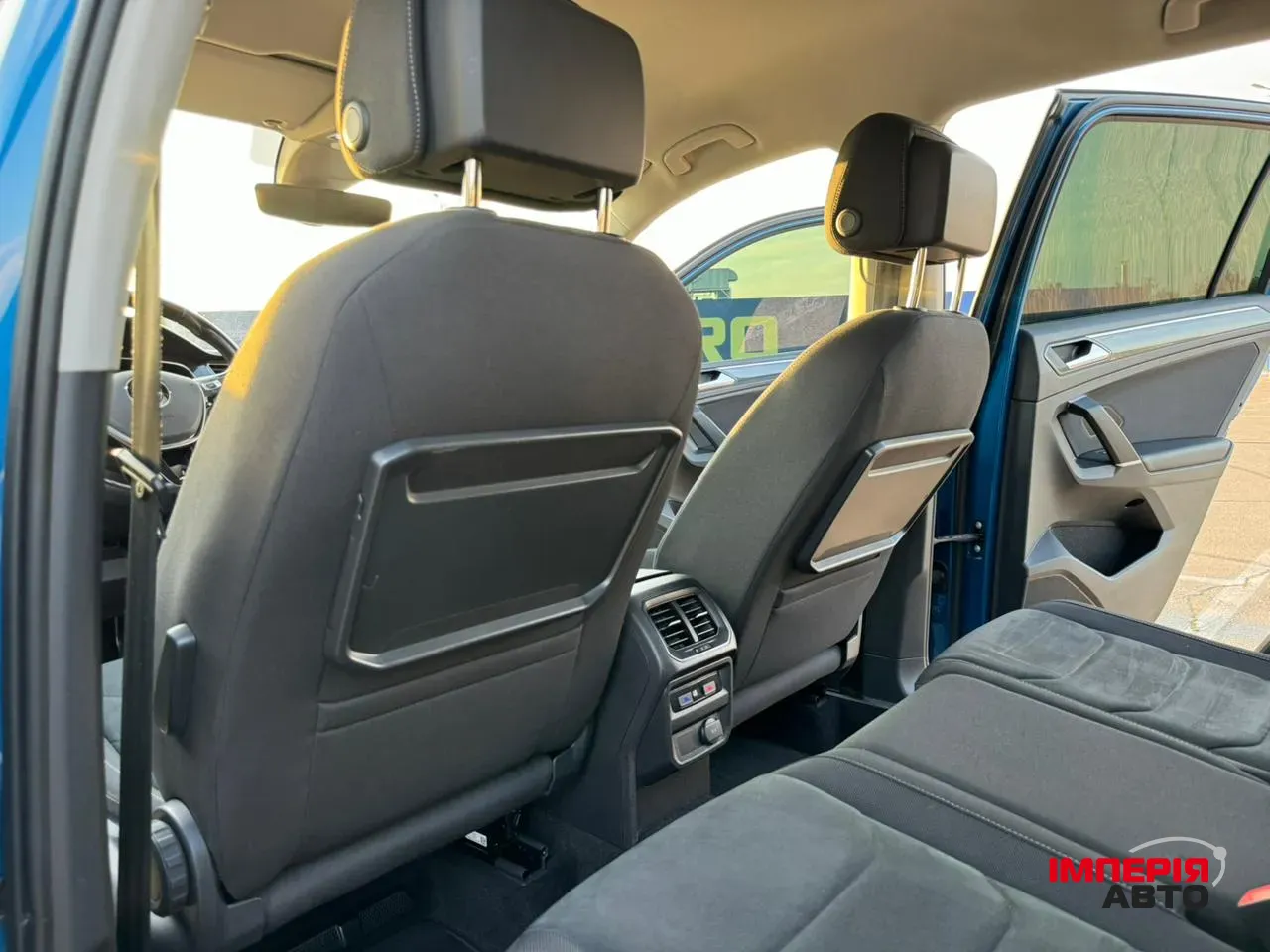 Volkswagen Tiguan - фото 9