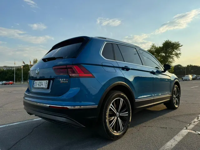 Volkswagen Tiguan - фото 5