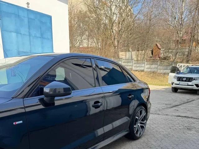 Audi A3 - фото 4