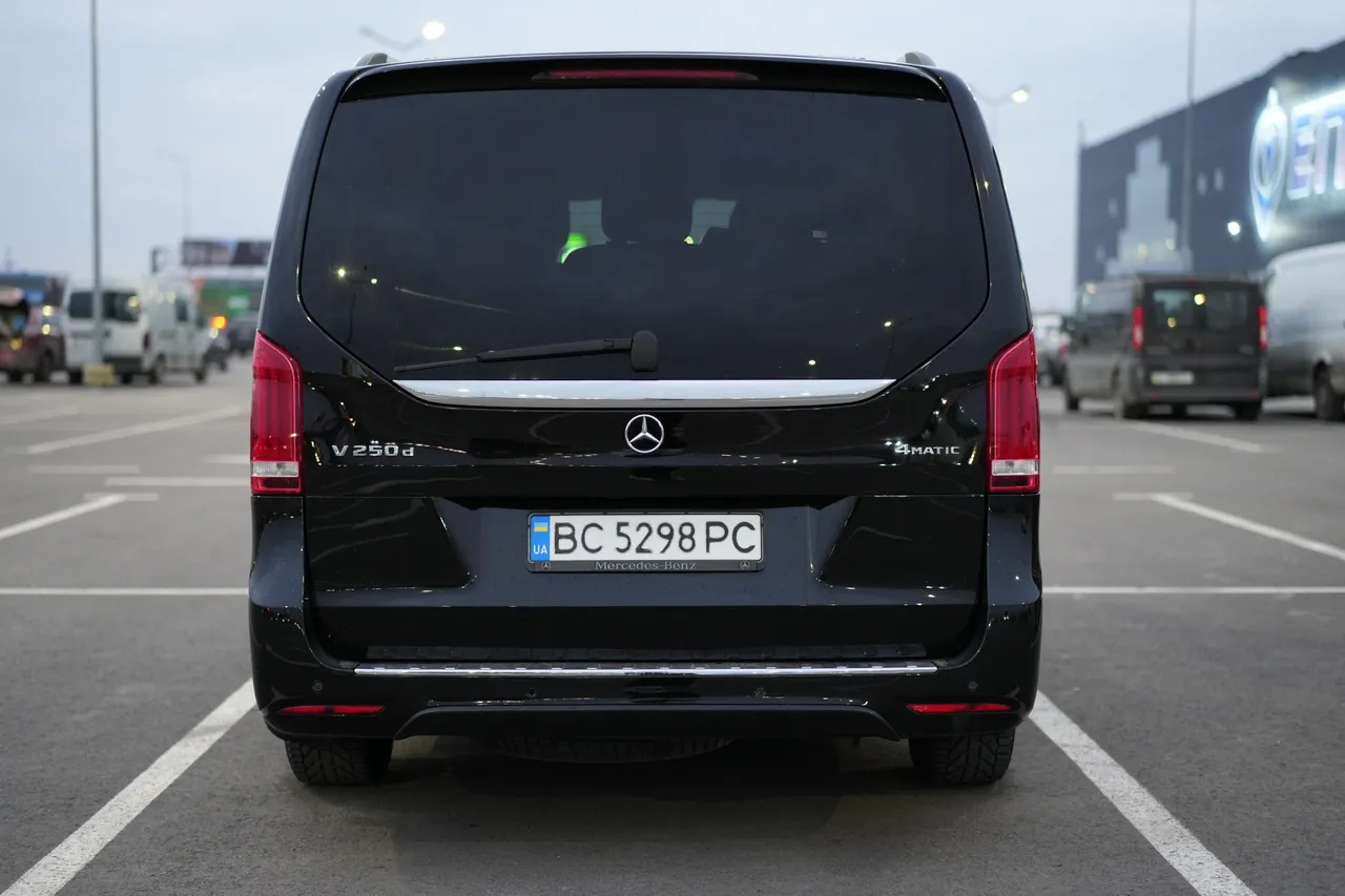 Mercedes-Benz V-Класс - фото 6