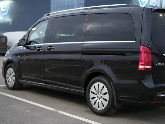 Mercedes-Benz V-Класс - фото 4