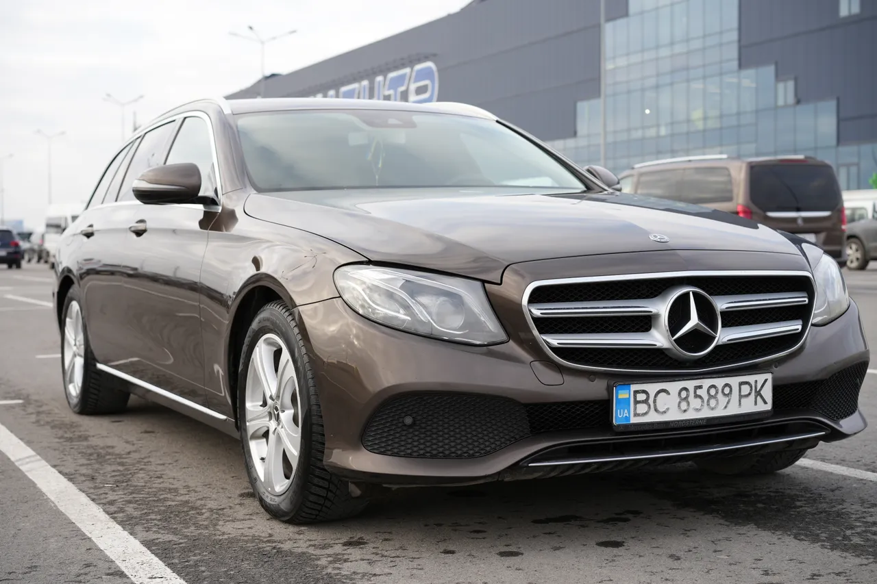 Mercedes-Benz E-Класс - фото 1