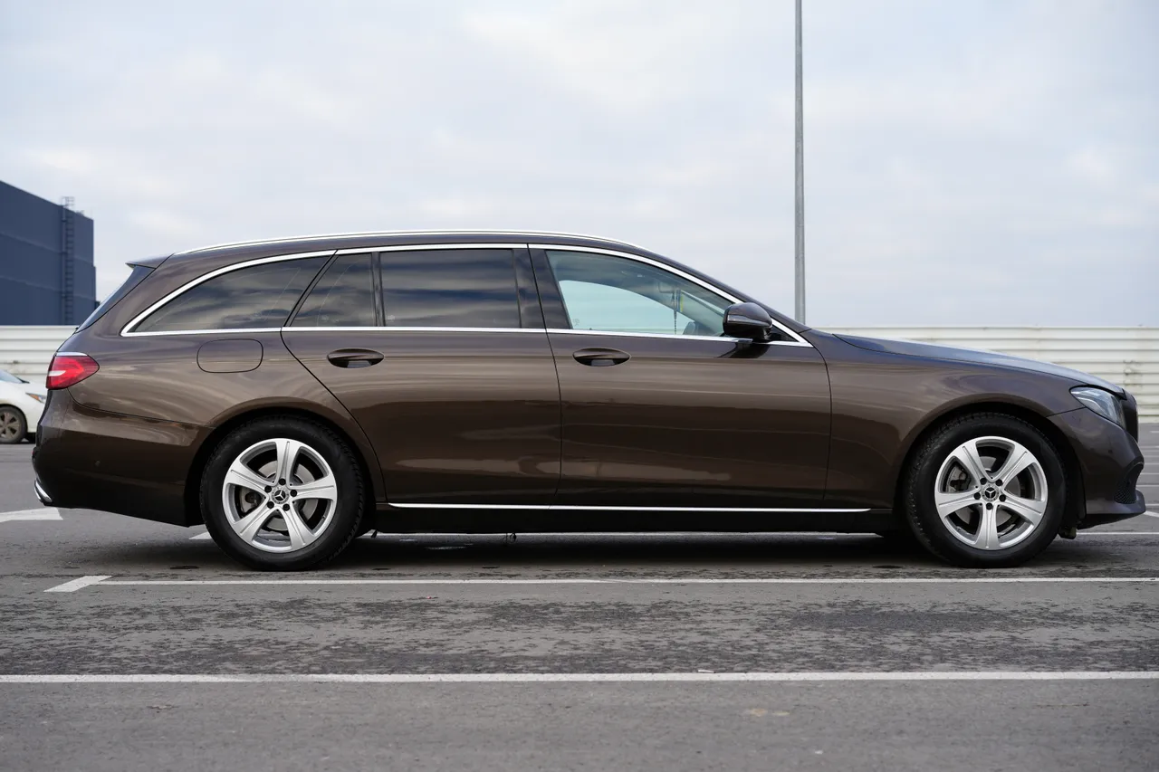 Mercedes-Benz E-Класс - фото 23