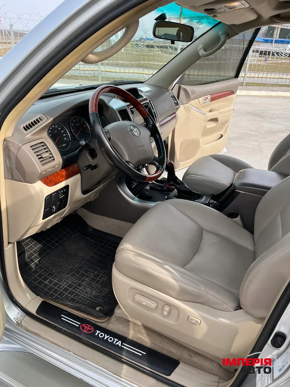 Toyota Land Cruiser Prado - фото 12