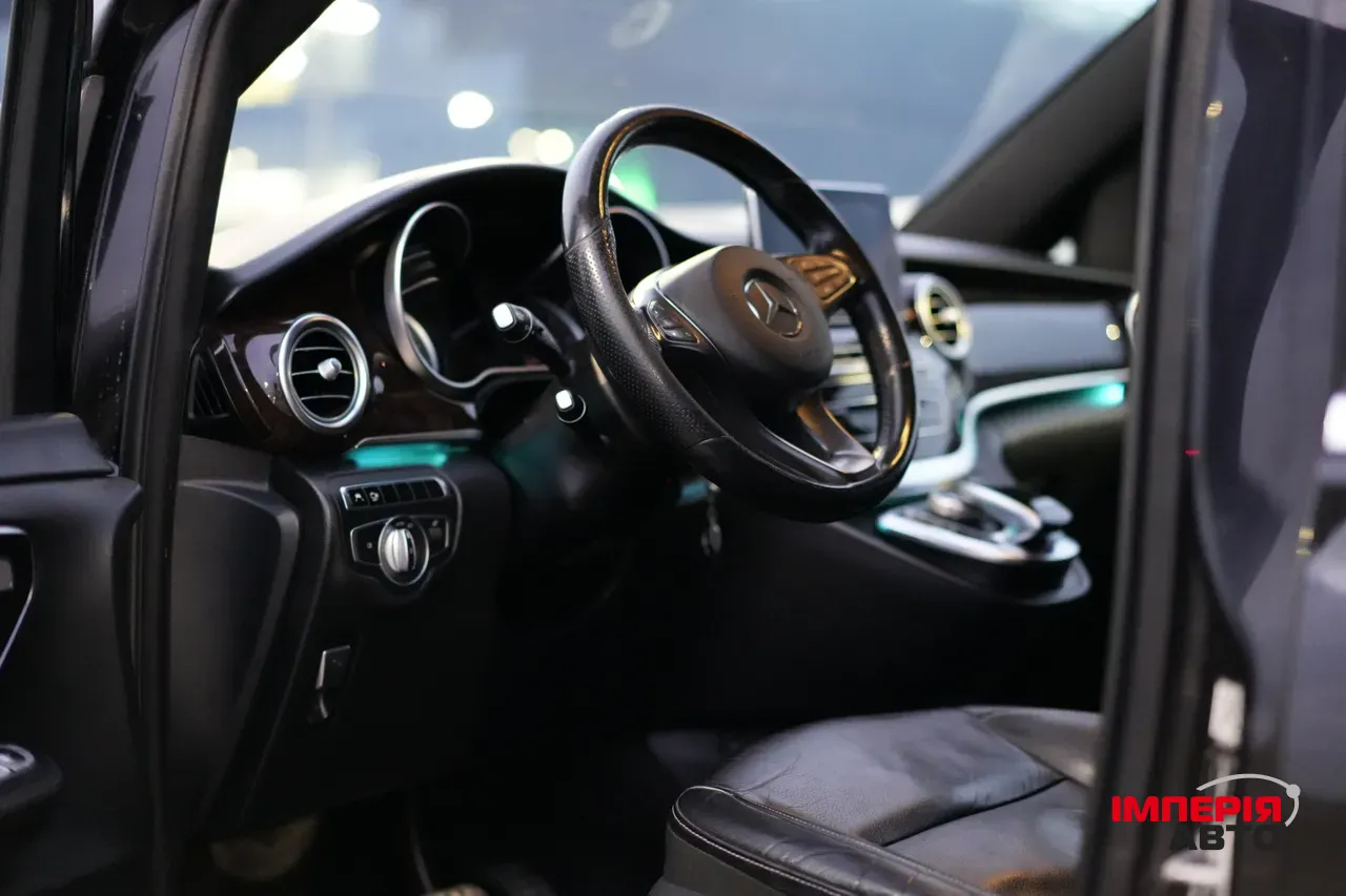 Mercedes-Benz V-Класс - фото 15