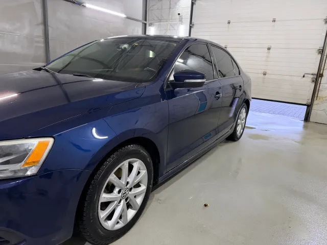 Volkswagen Jetta - фото 1