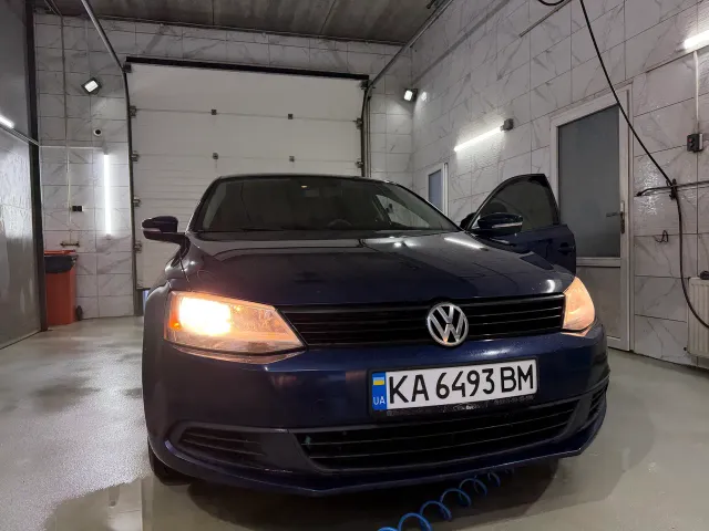Volkswagen Jetta - фото 4