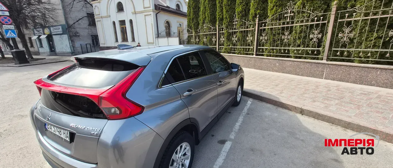 Mitsubishi Eclipse Cross - фото 4