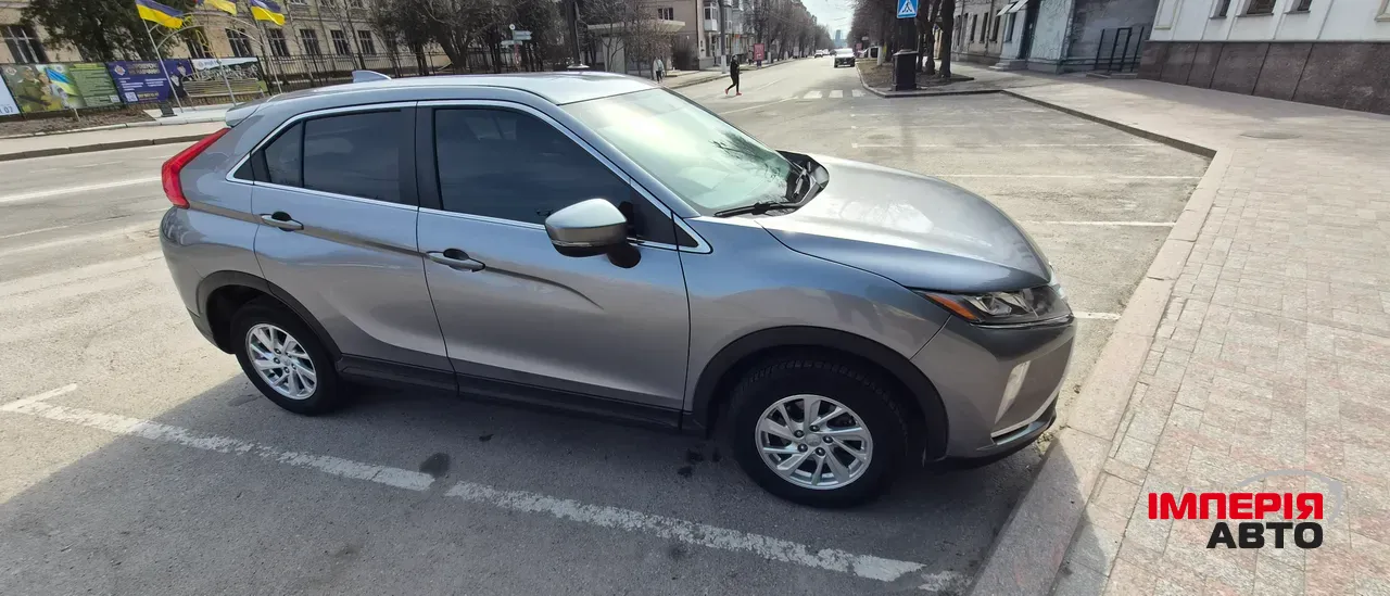 Mitsubishi Eclipse Cross - фото 3