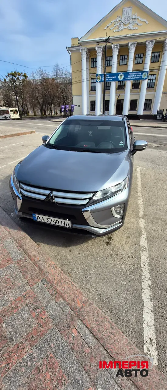 Mitsubishi Eclipse Cross - фото 1