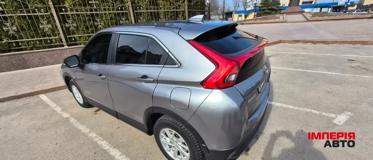 Mitsubishi Eclipse Cross - фото 7