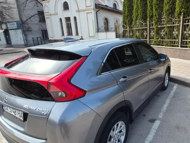 Mitsubishi Eclipse Cross - фото 4