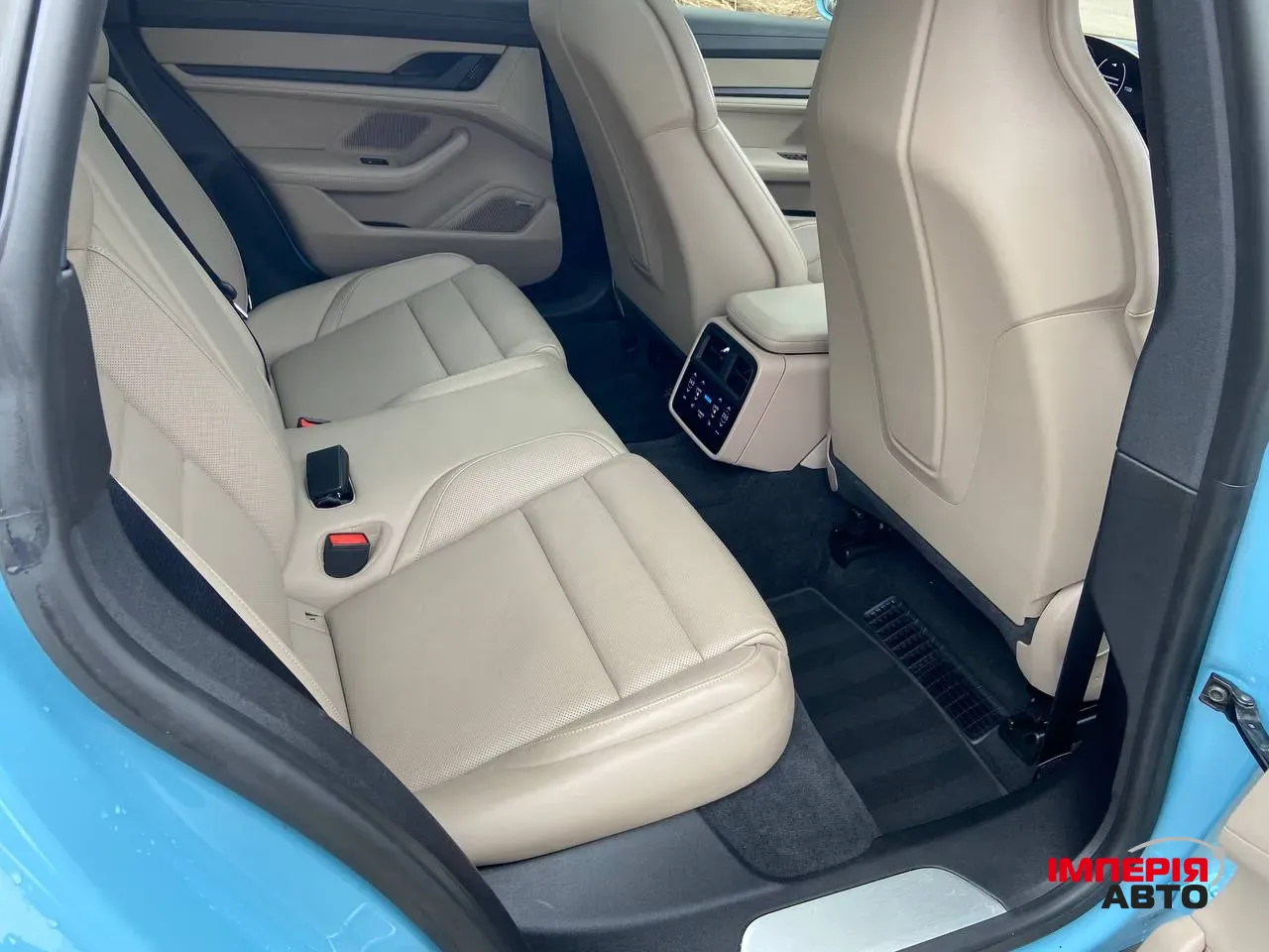 Porsche Taycan - фото 15