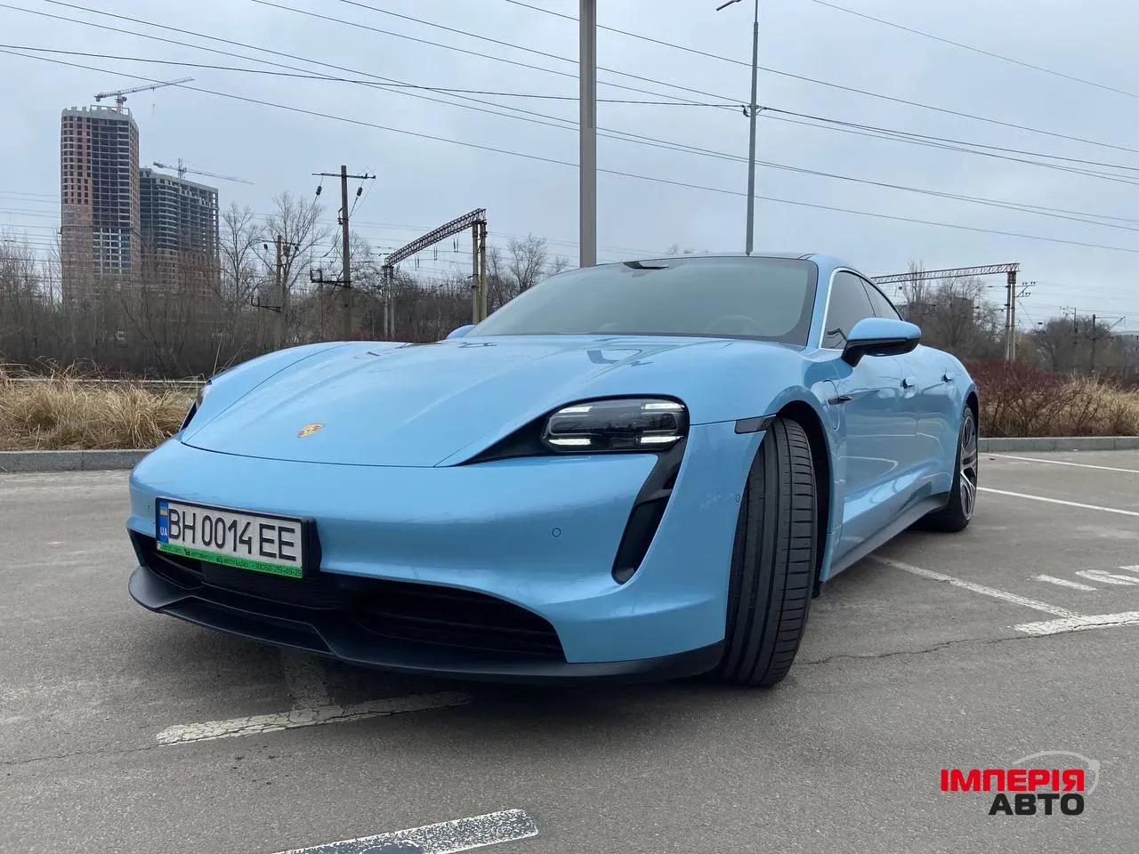 Porsche Taycan - фото 31