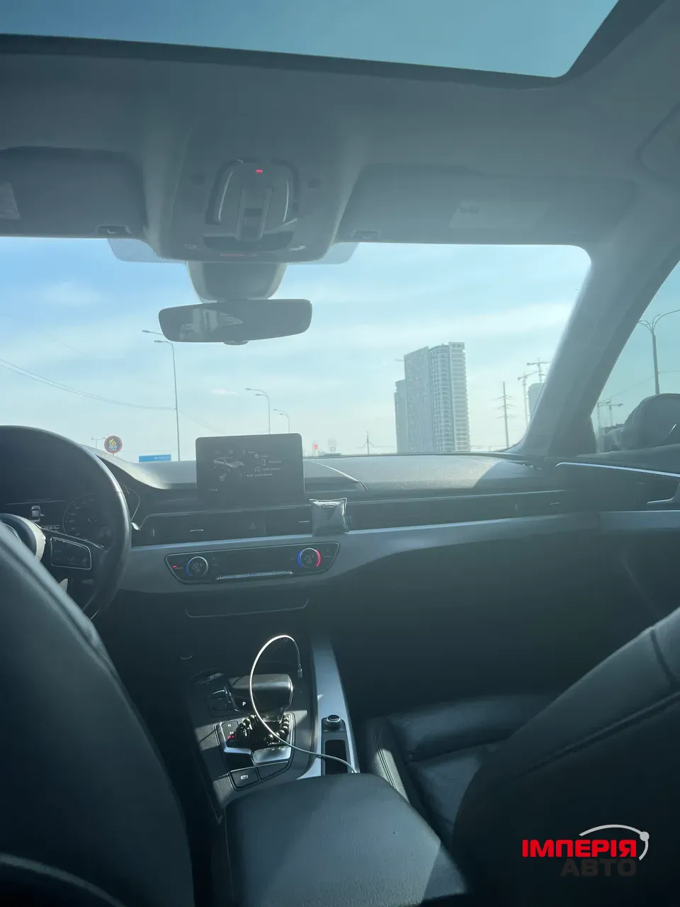 Audi A4 - фото 9