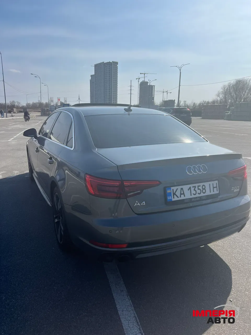 Audi A4 - фото 6