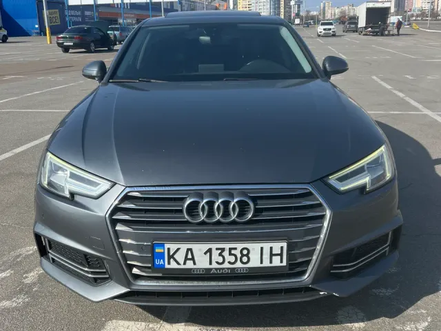 Audi A4 - фото 2