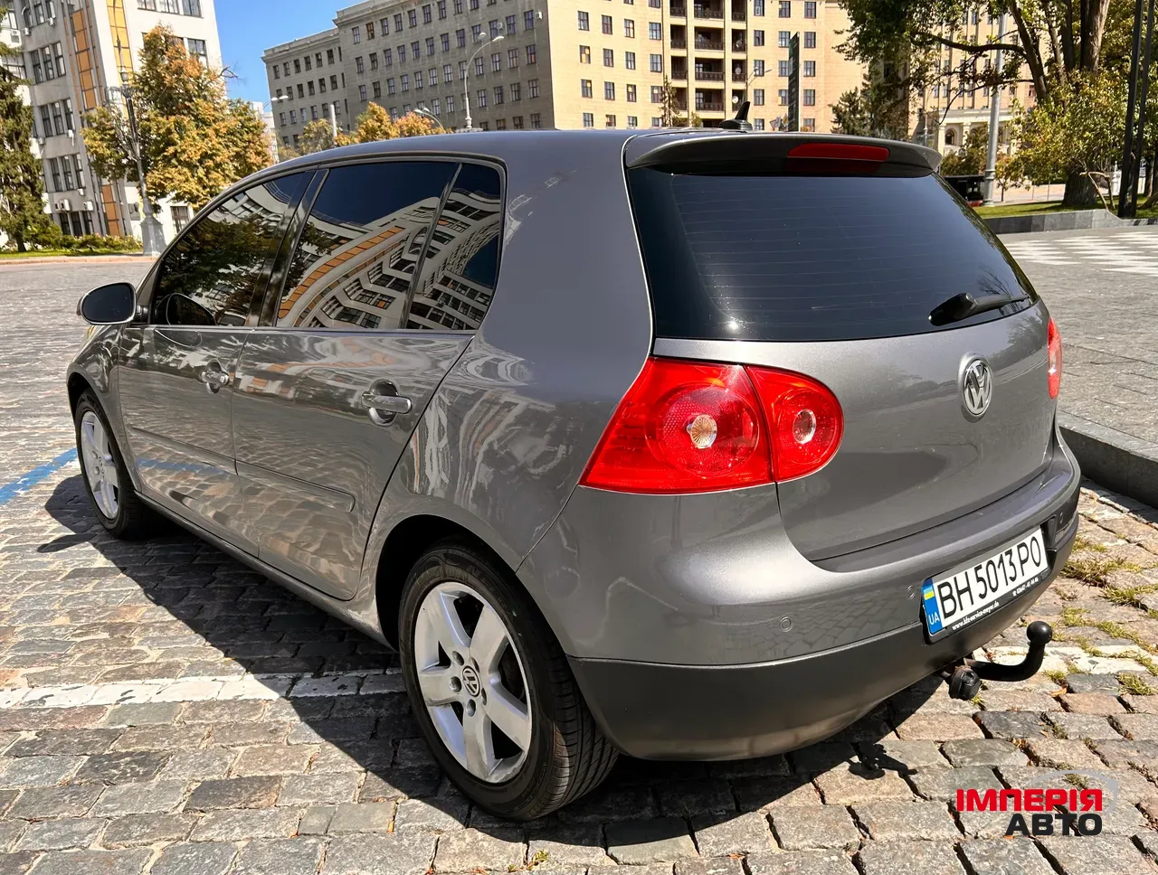 Volkswagen Golf - фото 4