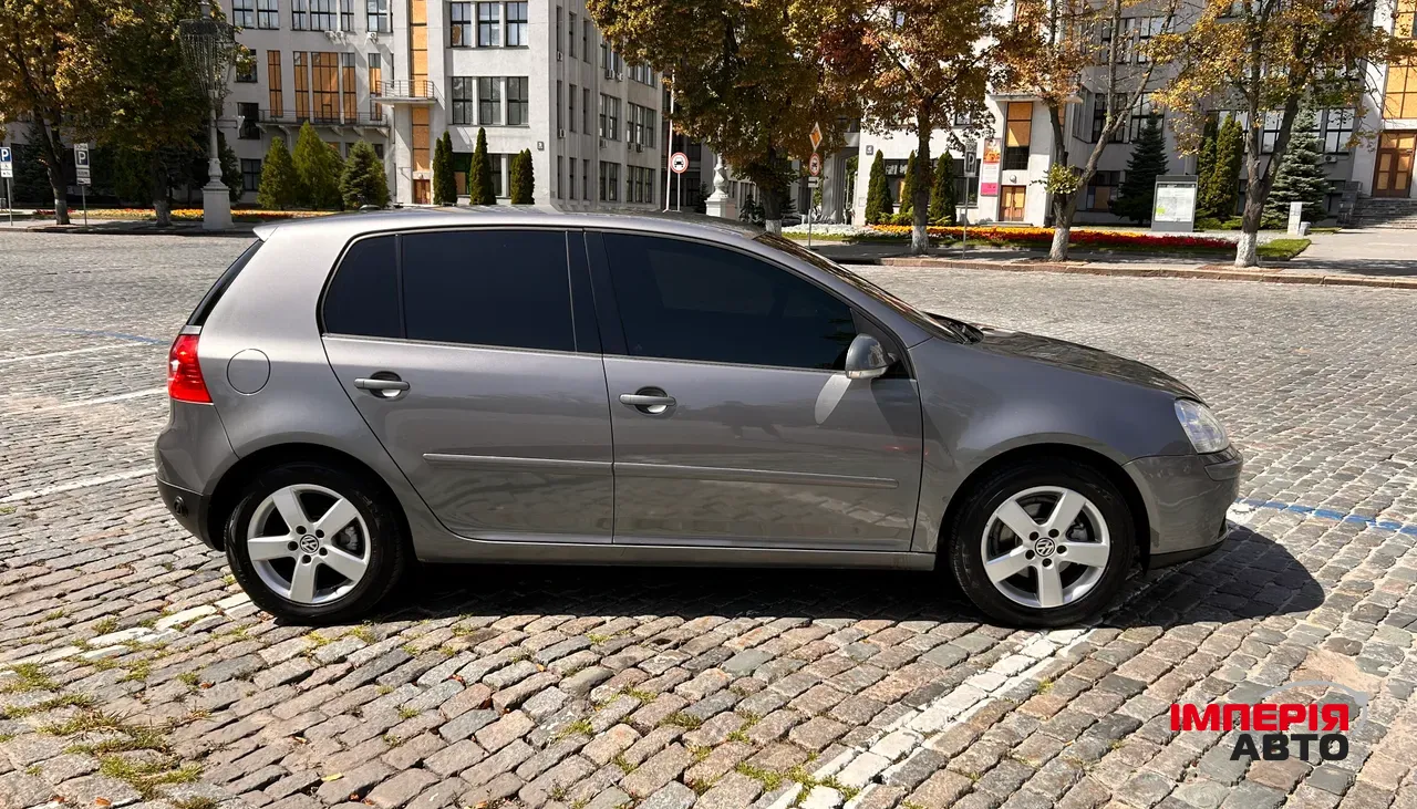 Volkswagen Golf - фото 7