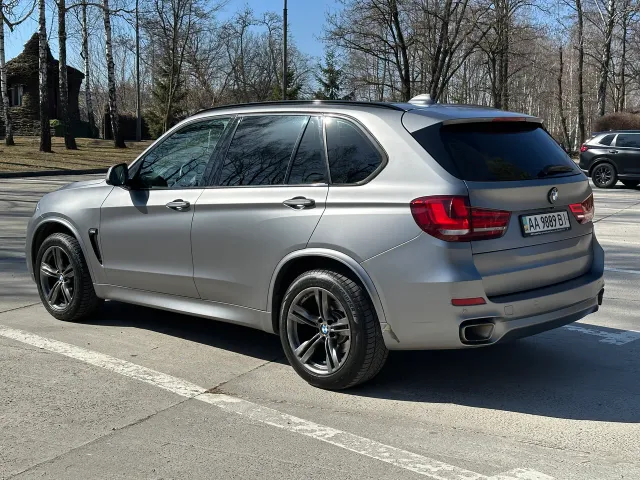 BMW X5 - фото 4