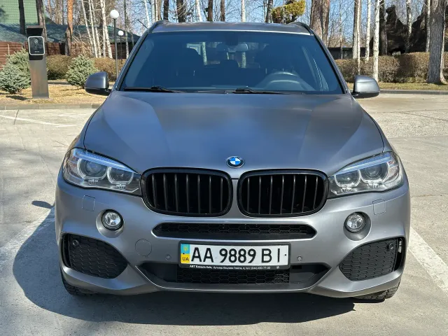 BMW X5 - фото 2